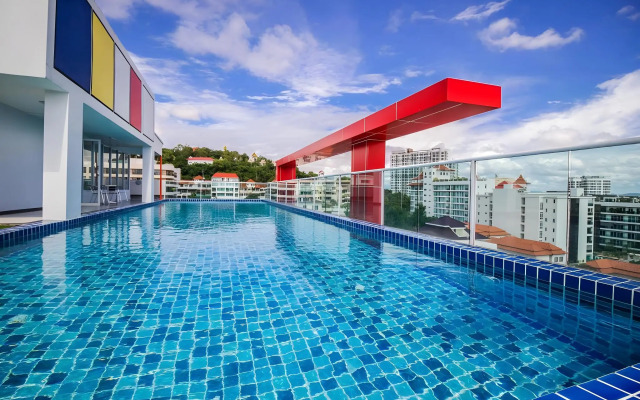 Art On The Hill by Pattaya Sunny Rentals