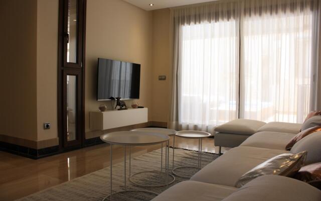 104 - Apartment with private swimming pool