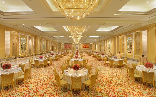 Seven Seas Hotel