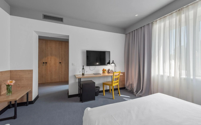 The Loop Hotel