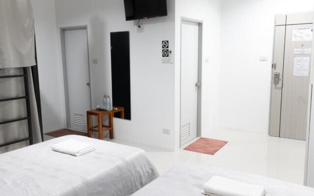Munruk Hostel