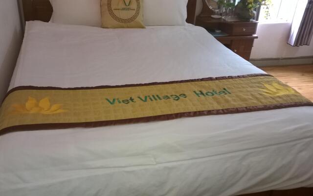 Viet Village Hotel & Travel