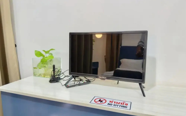 Breezewood Bangkok Hotel