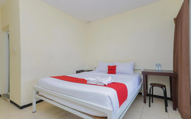 OYO 1289 Cbr Residence