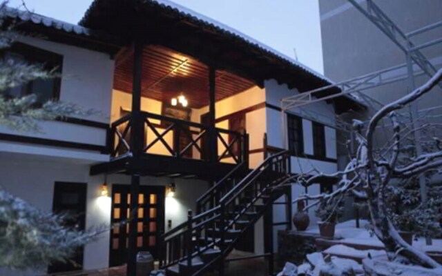 Guest House Bujtina Leon