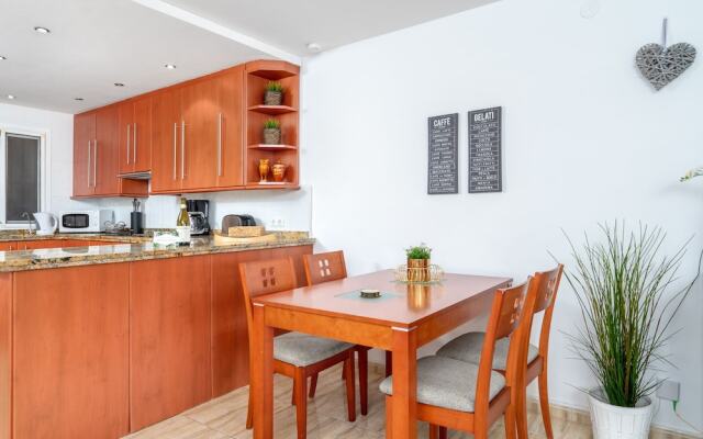 Wonderful Apartment in Ground Plan Ref 94