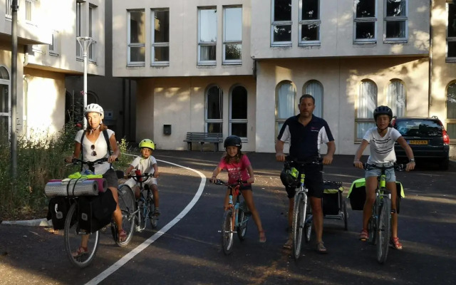 Auberge De Jeunesse D´Orleans Et CRJS