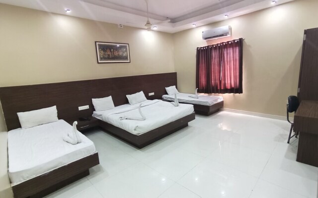 Kanha Hotel & Resort