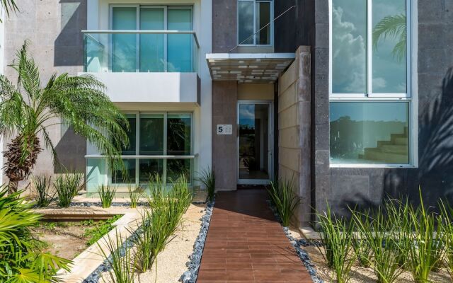 Z Casa Cielo 2 Bedroom Condo