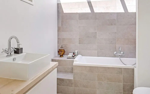 6 Person Holiday Home in Tisvildeleje