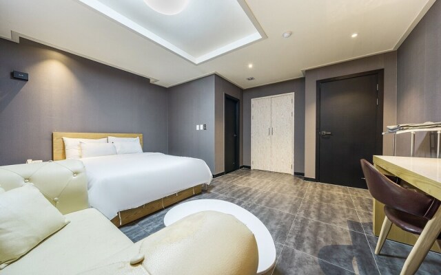 Suwon Hotel Flex
