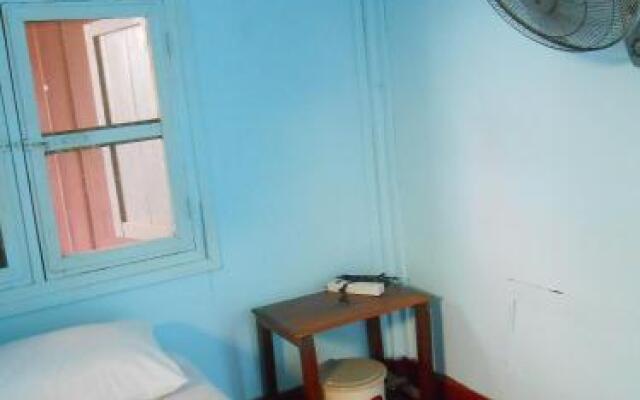 Mr. B Guesthouse