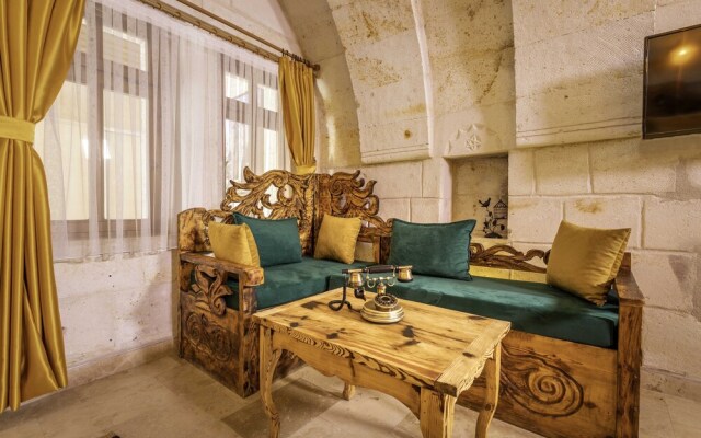 Helen Cave Suites
