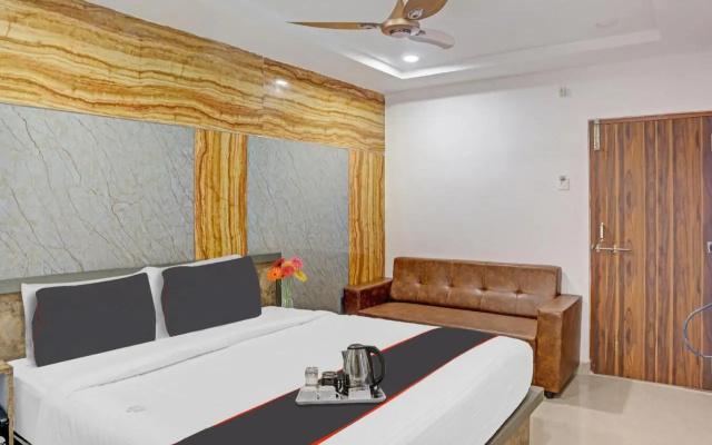 Capital O 70268 Vihari Grand Inn