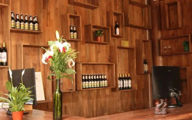 Guzang Xiangbala Diannan Wufu Boutique Inn