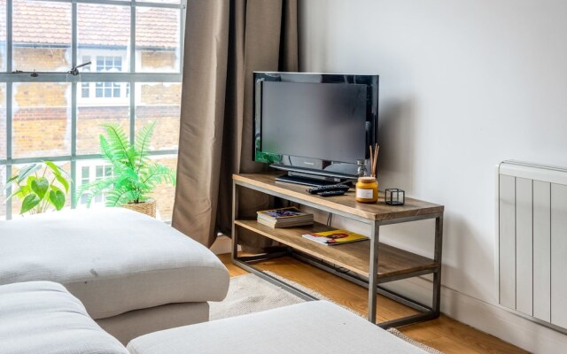 Trendy Elephant and Castle Home