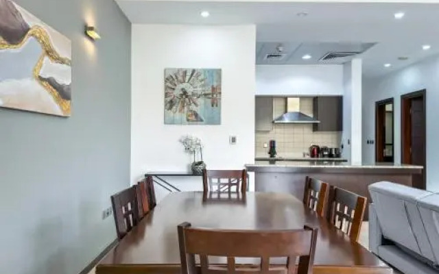 Modern beachfront 1BR apartment - Tiara Residence