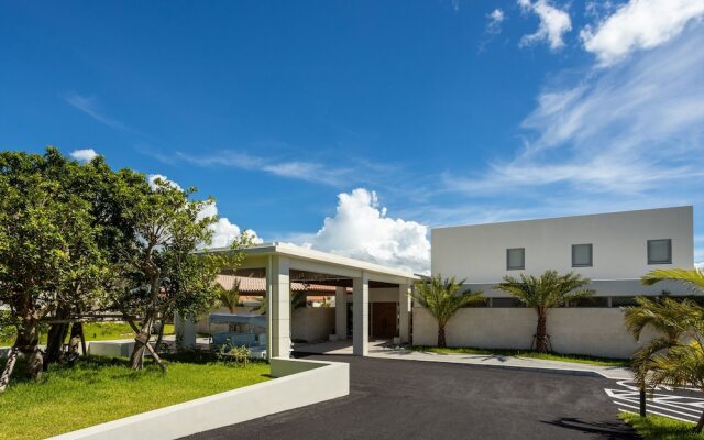 POOL VILLA KOURIJIMA by COLDIO