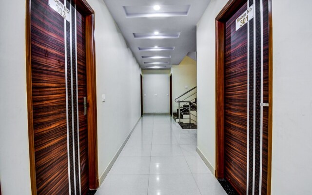 OYO 18710 Thikana Palace