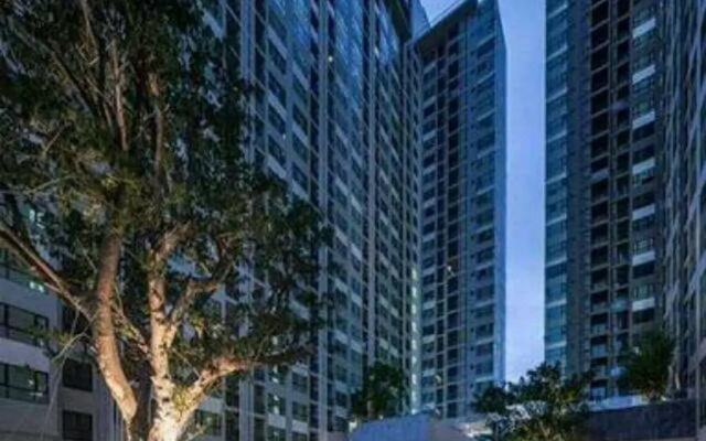 The Base Central Pattaya by Avi