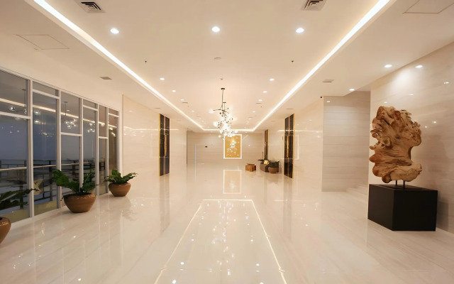 Grand Whiz Megamas Manado