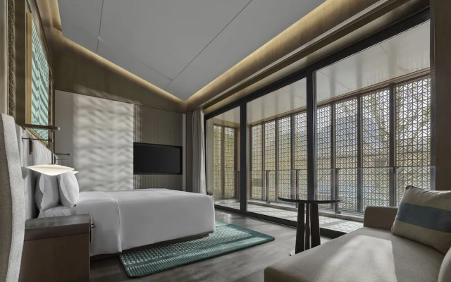 Banyan Tree Suzhou Shishan