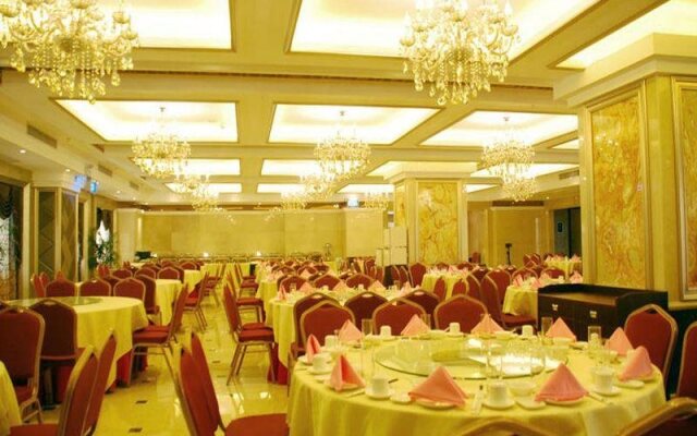 Mingcheng Fangzhou Hotel