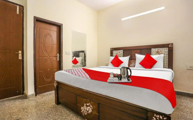 Oyo Flagship 702599 Hotel Amira Residency