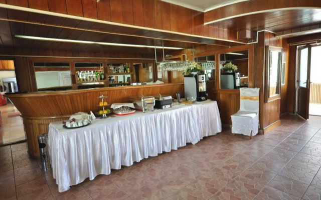 Dobrogea Hotel