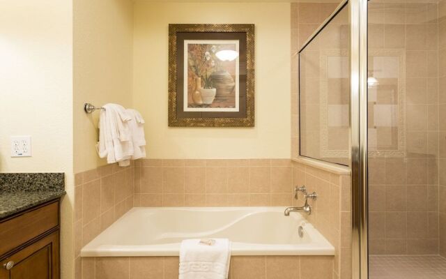 Cabana Court in Reunion Resort 3 Br condo by RedAwning