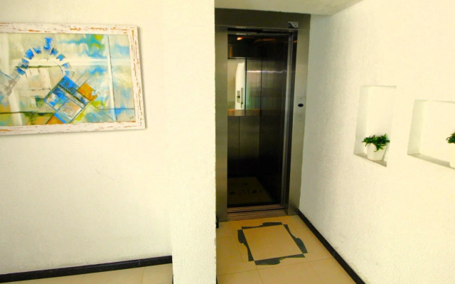 1006 - Apartamento com vista para o mar