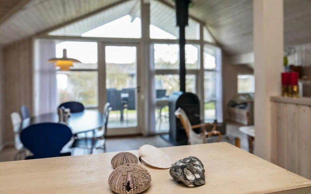 6 Person Holiday Home in Ebberup-by Traum