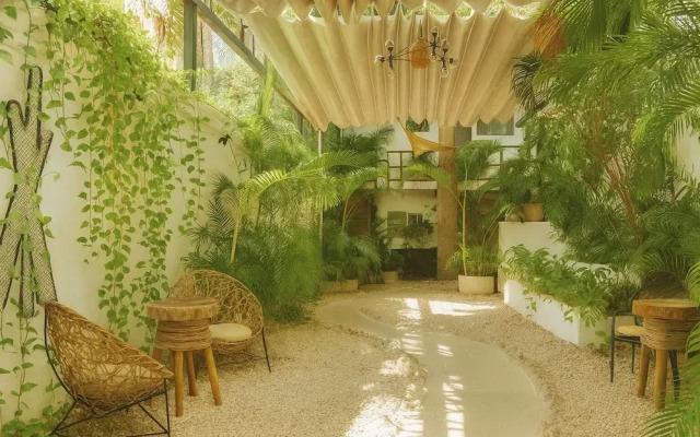 Enigmatic Hotel Experience