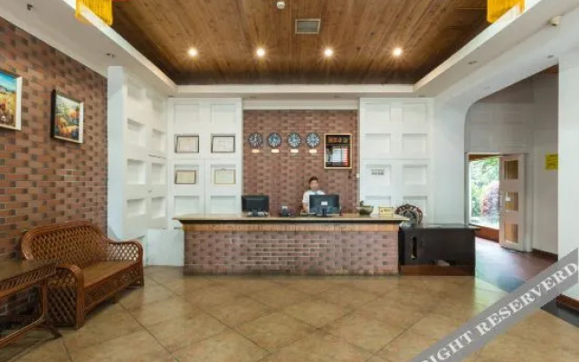 Yayu Time Hotel (Changshou South High Speed Railway Station)