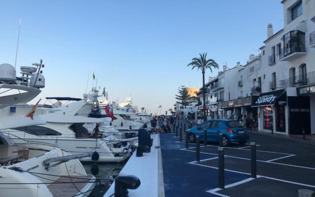 Second Line Beach Apartment