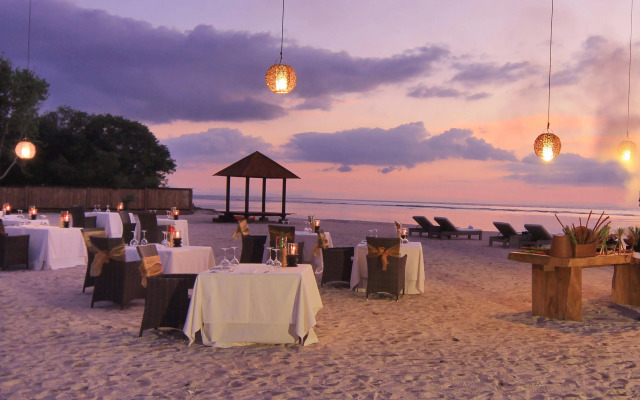 Hotel Ombak Sunset
