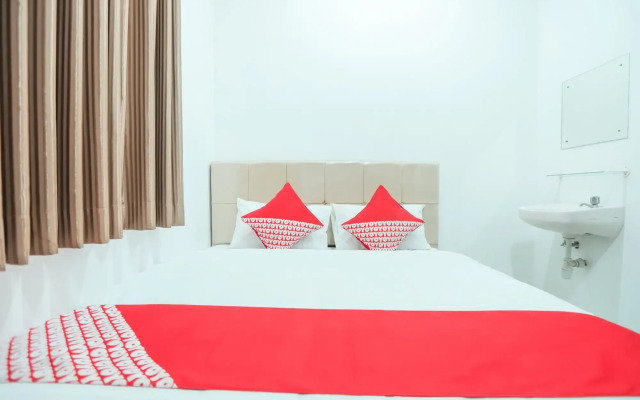OYO 150 Harmoni Residence