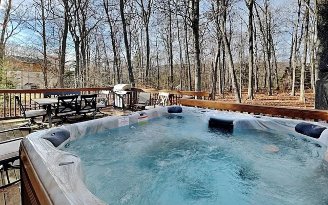 Carefree Cove by Taylor Made Deep Creek