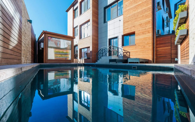 Sowa House