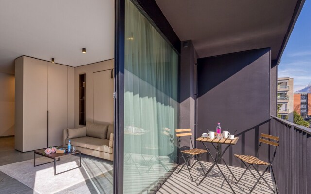 Icon H 301 Suite Micro-living