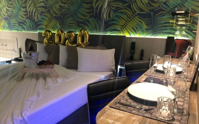 Motel Dubai - Adults Only