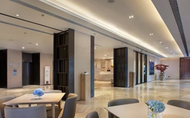 Mercure Dalian City Center