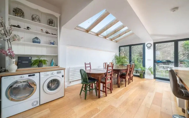 Stunning house near Notting Hill