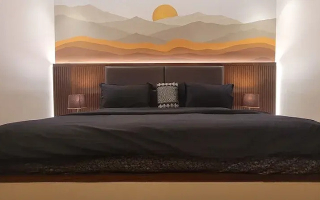 Goldcrest Luxury Apartments