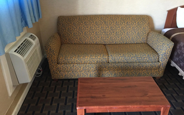 Country Manor Motel Watkins