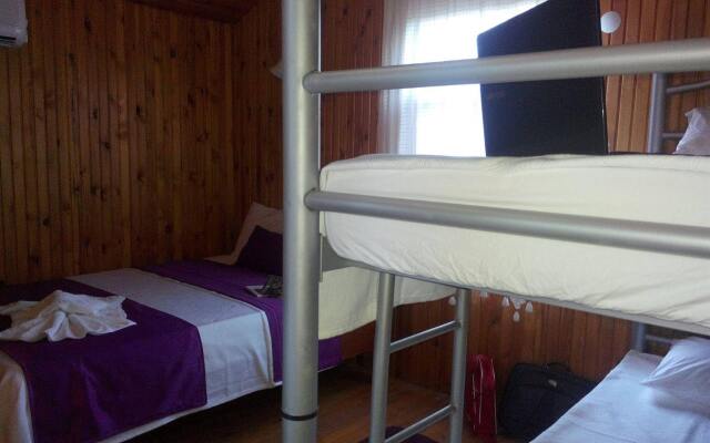 Yavuz Motel Adrasan