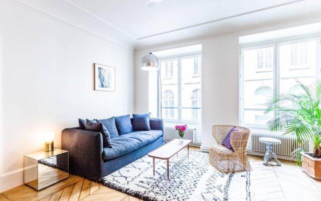 Greeter-Bel appartement Parisien de 70m2 - St Lazare