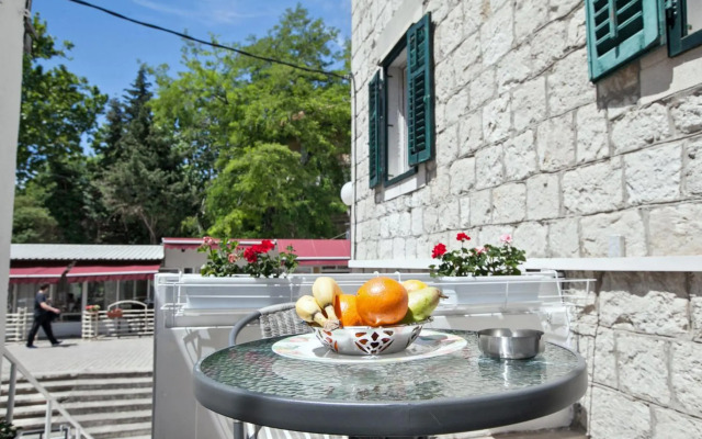 The Garden Rooms & Suites