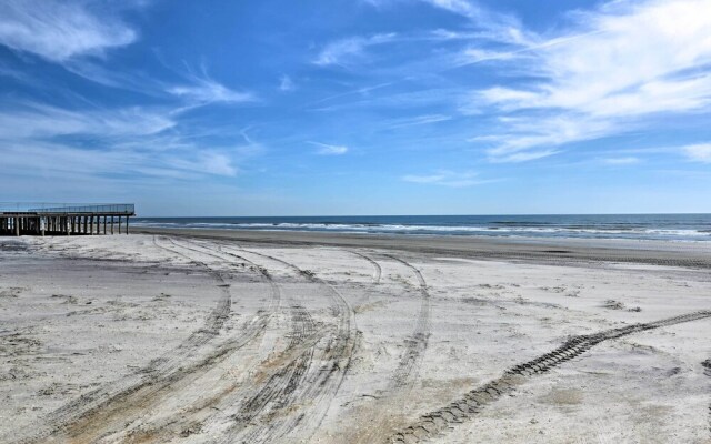 Welcoming Wildwood Condo ~ 1 Block to Beach!