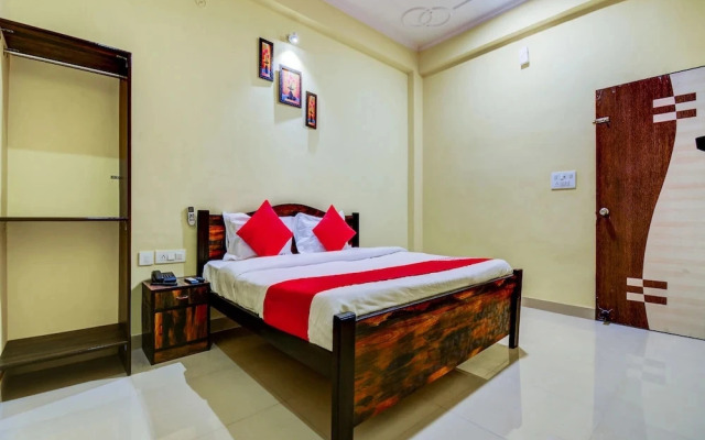 Oyo 22942 Hotel Opal